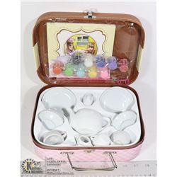 TEATIME PAINT AND PRETEND KIT
