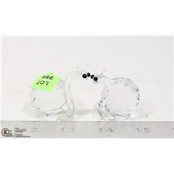 LOT OF TWO CRYSTAL SNAILS