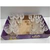 Image 1 : 21 PIECE PINWHEEL CRYSTAL GLASS SET