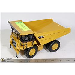 1:50 CAT DIE CAST 777D