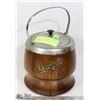 Image 1 : WOODEN BISCUIT BARREL