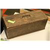 Image 1 : VINTAGE SURVEYERS’ DOVETAIL WOODEN TRANSIT BOX
