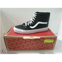 PAIR OF NEW MEN'S VANS "OFF THE WALL"