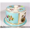 Image 1 : ESTATE CAKE PLATE WITH LID, SMALL CHIP IN LID