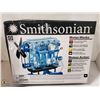 Image 1 : SMITHSONIAN 4 CYLINDER ENGINE MODEL NEW IN BOX