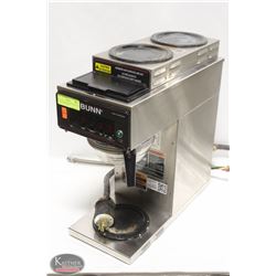 BUNN CW SERIES COFFEE MAKER W/ 3 BURNERS & BREW