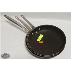 STACK OF 3 ASSORTED FRYING PANS INCL: TWO 10.5"