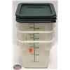 Image 1 : THREE CARLISLE 4QT INGREDIENT BINS W/ 3 GREEN LIDS