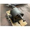 Image 2 : L-W Chuck Dividing Head and Tailstock