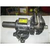 Image 1 : MAXIMUM SWIVEL 5" BENCH VISE