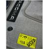 Image 2 : FLOOR MATS