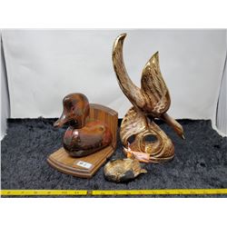 Lot of ducks, wood and ceramic