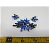 Image 1 : 137. Blue rhinestone broach and clip earrings, Julianna style