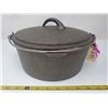 Image 2 : Cast iron cooking pot