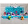 Image 2 : Egg tray filled with Hatchimal collectables.