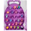 Image 4 : Hatchimal collector case with 23 mini hatchimals.