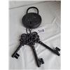Image 1 : Cast iron decorative lock and keys decor.