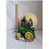 Image 1 : Very nice John Deere tractor in farm yard corded lamp.