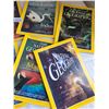 Image 3 : 8 National Geographic magazines from the year 2000.