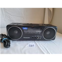 Panasonic Plug and battery radio