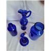 Image 2 : 3 Cobalt Blue glass pieces, with stoppers