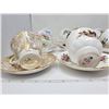 Image 6 : 12 cups & saucers