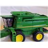 Image 5 : John Deere metal combine in excellent condition.