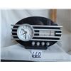 Image 1 : Art deco style clock radio.