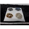 Image 1 : 4 brooches