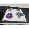Image 1 : 4 brooches