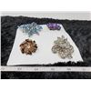 Image 2 : 4 brooches
