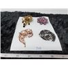 Image 1 : 4 Brooches