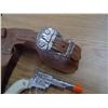 Image 4 : Toy cap gun & holster