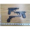 Image 1 : 3 tin cap guns