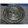 Image 3 : 2 brass hanging display plates 17"