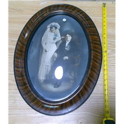 vintage picture frame w/ convex glass