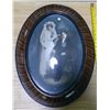 Image 2 : vintage picture frame w/ convex glass