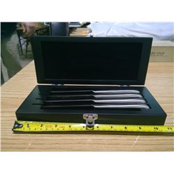 4 brand new knives in box