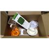Image 2 : box of household items