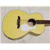 Image 1 : Older yellow guitar