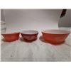 Image 1 : 3 Pyrex bowls