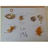 Image 2 : VINTAGE 7 COSTUME JEWELRY BROOCHES