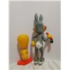 Image 2 : 1969 Tweetie Bird, 1971 Bugs bunny 10" tall