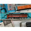 Image 3 : 20 train cars, 2 engines, track, N scale large lot