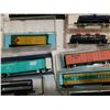 Image 6 : 20 train cars, 2 engines, track, N scale large lot