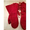 Image 3 : 424.  Red leather fringed gauntlets, lined, 15”