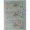 Image 2 : 776 3 CONSECUTIVE UNCIRCULATED 2 DOLLAR BILLS PREFIX EGT