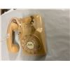 Image 3 : Rotary telephone - Beige