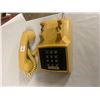 Image 3 : Push button telephone - gold
