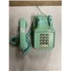 Image 2 : Push button telephone - blue